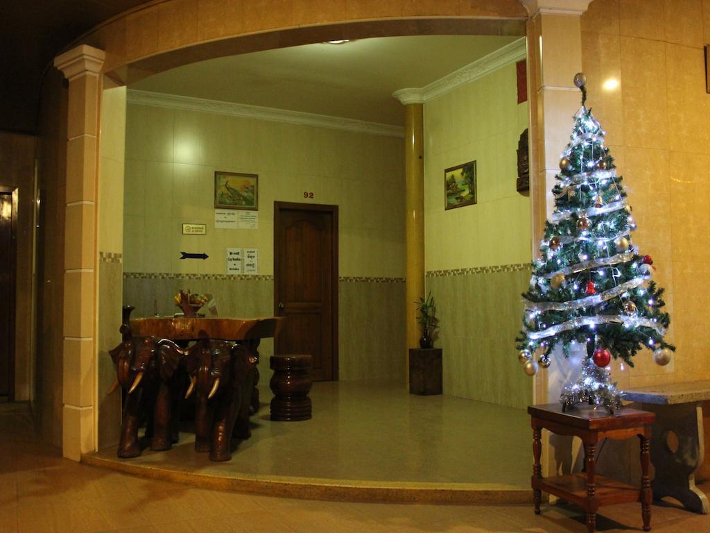 Lucky 1 Guesthouse Phnom Penh Luaran gambar