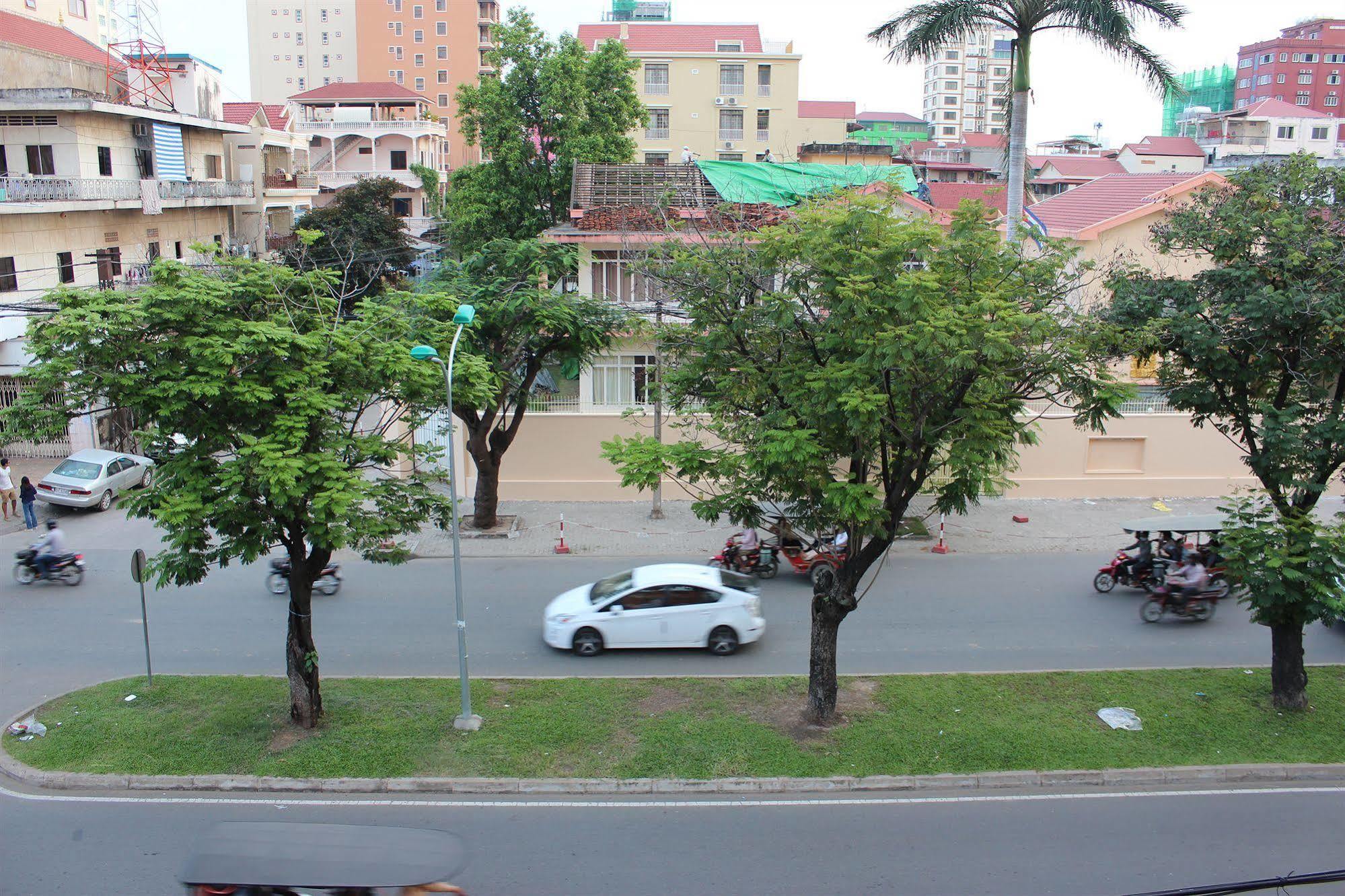 Lucky 1 Guesthouse Phnom Penh Luaran gambar